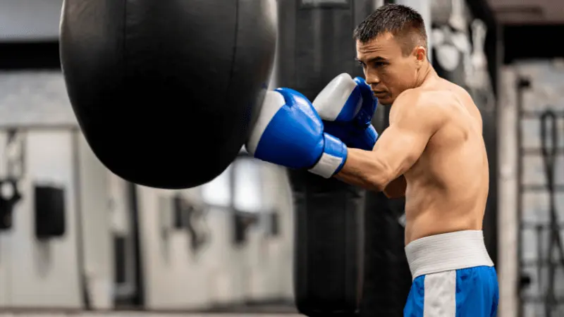 los-mejores-guantes-y-sacos-de-boxeo-para-principiantes